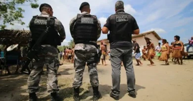 Vereador avança com carro contra indígena em bloqueio de via no Pará