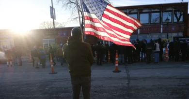 Pai diz que filho de 5 anos preso pelo ICE tem pesadelos e acorda chorando