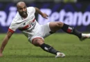 Lucas Moura fratura costelas e revive ‘pesadelo’ de 2025 no São Paulo