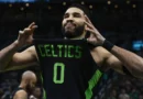 Tatum volta após lesão em vitória dos Celtics; Doncic faz 44 e lidera triunfo dos Lakers na NBA