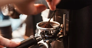 Preço do café cai, mas ainda remunera produtor, e mercado vive incertezas com juros e guerra