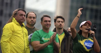 Vamos ter que resolver problemas da família Bolsonaro para ganhar as eleições, diz Valdemar