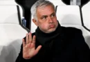Ex-Chelsea detona Mourinho: “Hipócrita. Tem jogadores negros no Benfica”