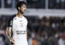 Zagueiro do Corinthians lamenta eliminação: ‘Que sirva de aprendizado’