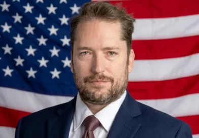 Lula revoga visto de assessor de Trump que queria visitar Bolsonaro