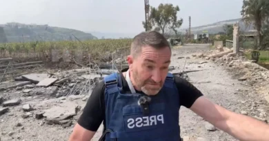 Jornalista escapa de míssil durante reportagem no sul do Líbano