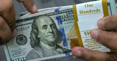 Dólar cai até R$ 4,97 e Bolsa bate recorde com negociações entre EUA e Irã em foco