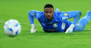 Palmeiras cochila, leva gol contra de goleiro e empata com Cerro na Libertadores