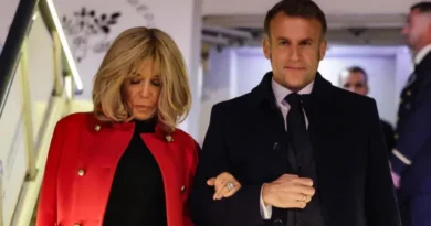 “Amor platônico”? Livro aponta motivo de empurrão de Brigitte em Macron