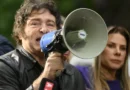 Imprensa volta a sede do governo Milei após 11 dias de bloqueio a jornalistas