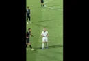 Provocado com gritos por Messi, Cristiano Ronaldo reage com dança; veja