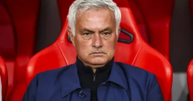 Mourinho adia decisão sobre futuro e diz que não falou com o Real Madrid