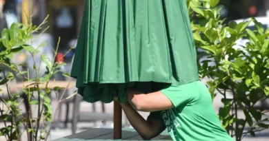 Mulher morre após ser atingida por guarda-sol em restaurante nos EUA
