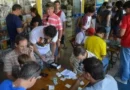 Figurinhas falsas da Copa são vendidas no metrô e em sites