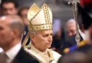 Casos de abuso sexual ainda são ferida aberta, diz papa Leão 14 ao chegar à Espanha