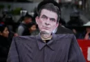 Presidente da Bolívia demite mais dois ministros em meio a protestos massivos