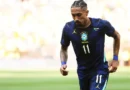 Raphinha mostra pessimismo após lesão de Wesley na seleção