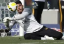 Empréstimo de João Paulo termina, mas Santos não deve utilizar o goleiro