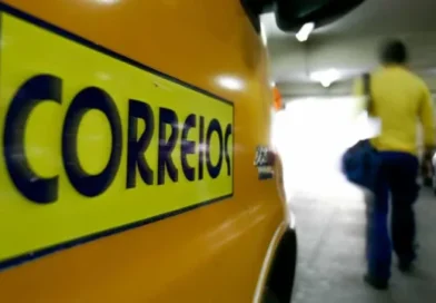 Polícia Federal investiga esquema que simulava roubos de encomendas nos Correios