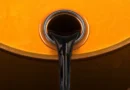 Petróleo fecha dia em alta mas despenca na semana com expectativa sobre Ormuz