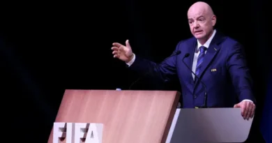 Infantino bancou curso, promoveu e demitiu suposta amante