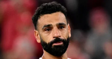 Novo clube turco de Salah anuncia a contratação de Fabinho