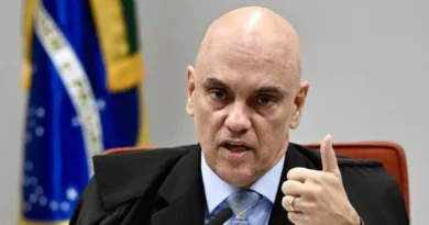 Moraes determina busca contra suposto informante de blogueiro que escreveu sobre Dino