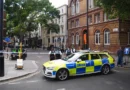 Mulher é presa após esfaquear quatro homens no centro de Londres