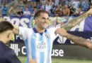 Fulham abandona campo, técnico é expulso e Málaga fica com troféu
