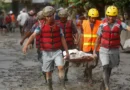 Equipes resgatam 350 pessoas presas em túnel no Nepal após inundações