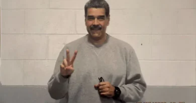 Maduro volta às redes, compartilha foto e garante: “Venezuela renascerá”