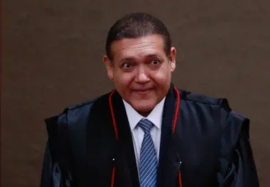 Kassio enfrenta pressão no STF, e grupo pró-Moraes quer mantê-lo fora de julgamentos sobre Vorcaro