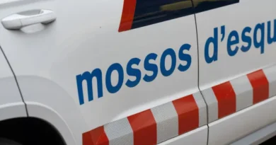Família convive por dois anos com cadáver de homem que morreu em sofá