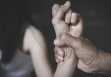 Homem é preso após perseguir menina de 12 anos que voltava da catequese