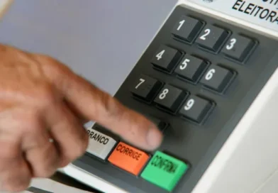 Pedir votos e fazer propaganda: saiba o que é proibido no dia de votar