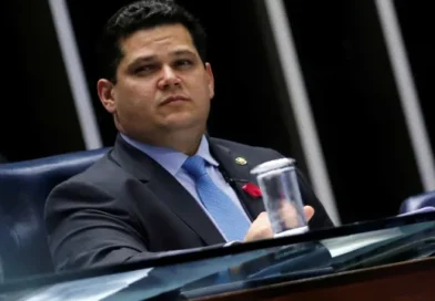 Senado: Alcolumbre recebe apoio de União e PP para isolar Tereza
