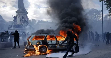 Manifestantes provocam incêndios e danificam edifícios em cidades francesas