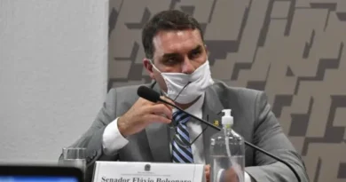 Agência revela ‘esquema de Flávio Bolsonaro na pandemia’
