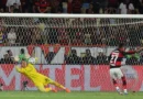Quem é Muslera, goleiro que defendeu três pênaltis do Flamengo?