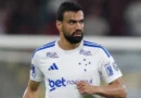 Fabrício Bruno salva pelo alto, Cruzeiro vence Remo e dorme na 3ª posição